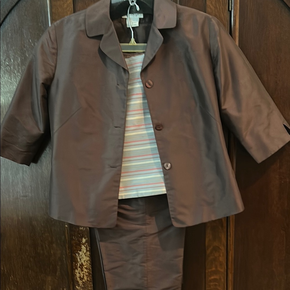 Elegant Brown Women's Suit Set